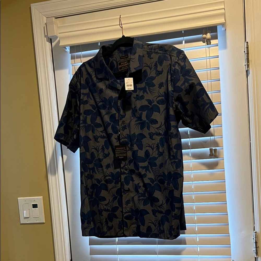 Nwt Size Large Navy/Gray short sleeve shirt Jos. A. Bank Blue Floral Shirt.
